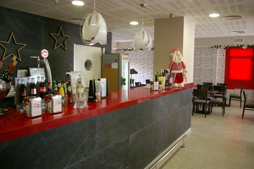 Apartahotel & Jacetania