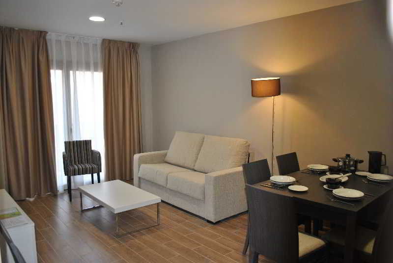 Aparthotel & Jacetania Jaca